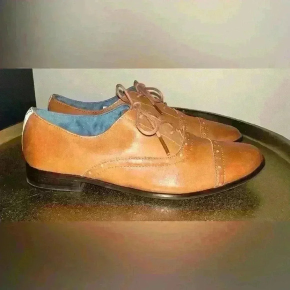 TOMS Oxford Lace-up Dress Shoe in Brown Leather - Picture 3 of 11